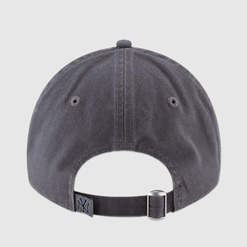 New Era New York Yankees MLB Core Classic 9TWENTY Adjustable Cap for Adults