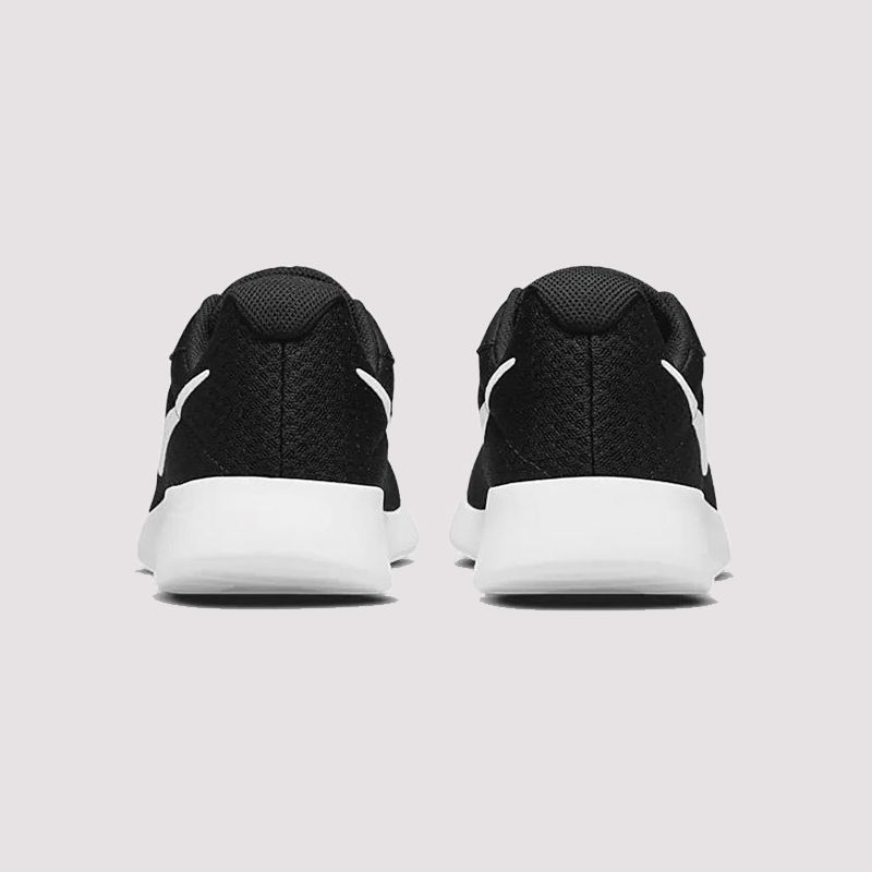 nike tanjun standing all day